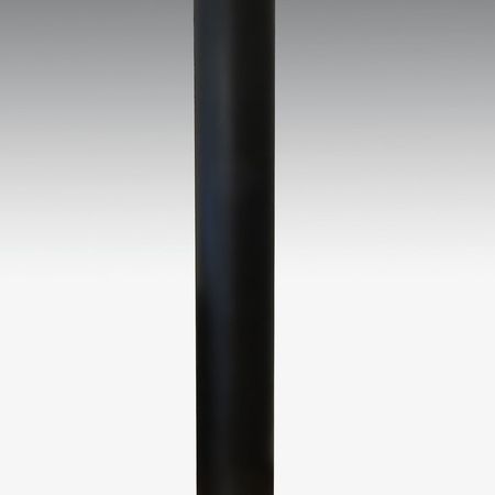 Eine Bodenhülse aus Kunststoff 76mm vor grauem Hintergrund